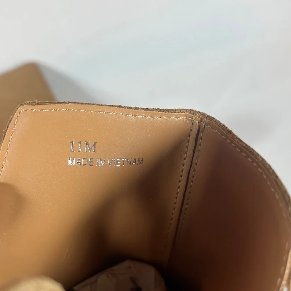 Lisa Vicky Kicky Saddle Brown Suede Ankle Booties 11M NIB